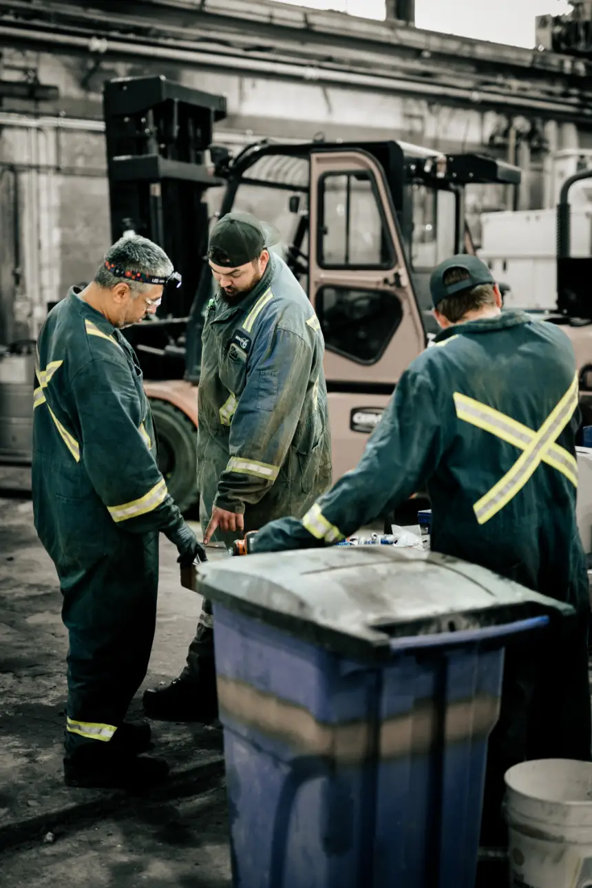 Heavy duty mechanic performing trailer repairs in Edmonton, Alberta